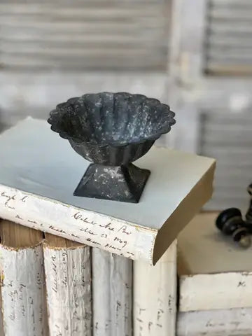 Pleated Dish | Cream or French Gray | 4.5"