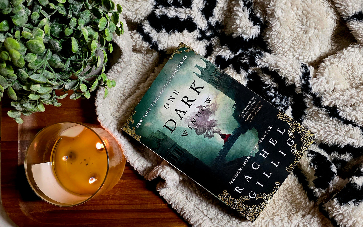One Dark Window - Rachel Gillig - Fiction/Fantasy