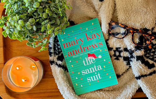The Santa Suit - Mary Kay Andrews- Fiction/Christmas