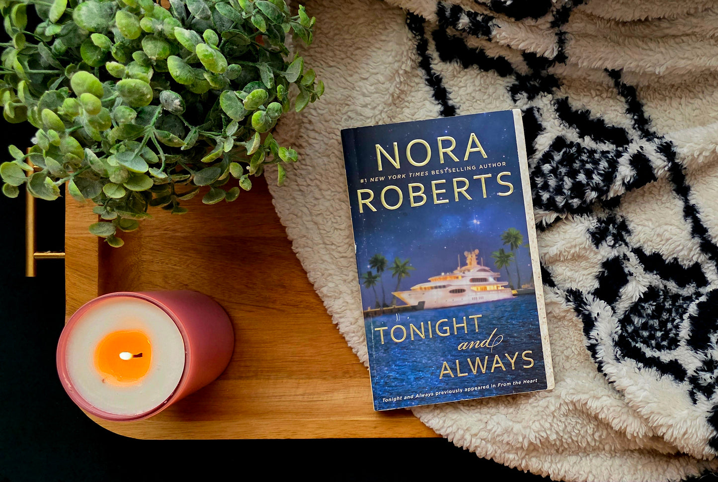 Tonight and Always - Nora Roberts - Fiction/Romance