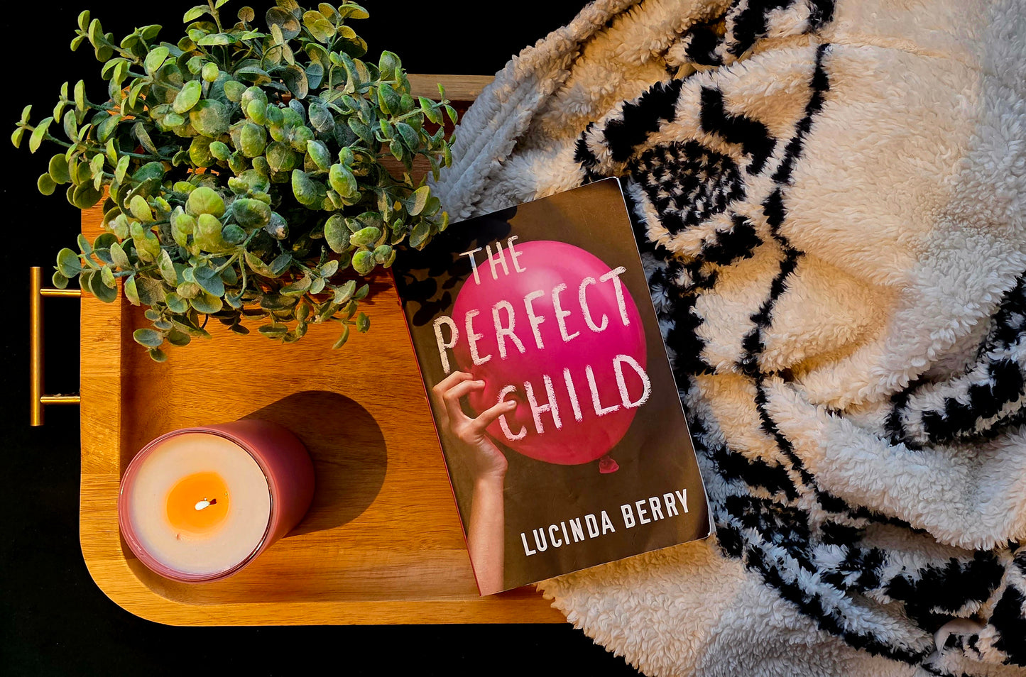 The Perfect Child - Lucinda Berry - Fiction/Suspense & Thriller